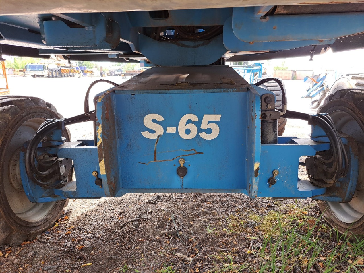 Sold - Articulated Boom Lift - View 3